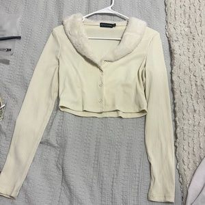 Prettylittlething Cream long sleeve fur top